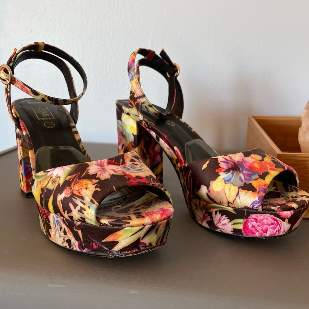 💕 Platform summer shoes